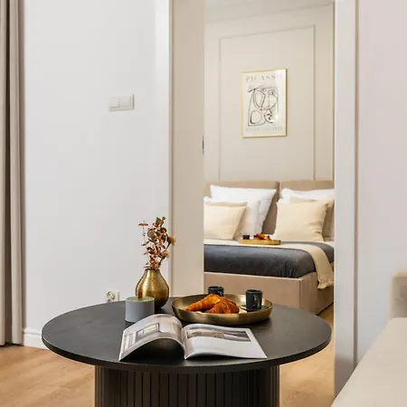 2x Perfect Old Town 5min Main Market Square Ac Wifi Parking Balcony 크라쿠프