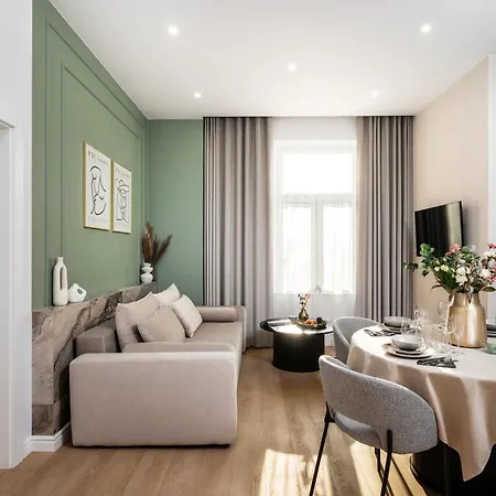 2x Perfect Old Town 5min Main Market Square Ac Wifi Parking Balcony *