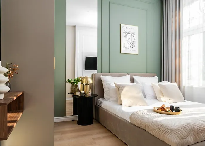 2x Perfect Old Town 5min Main Market Square Ac Wifi Parking Balcony *