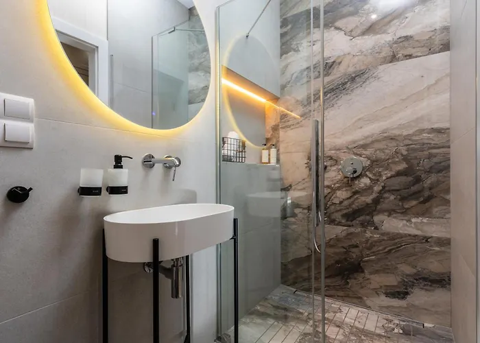 2x Perfect Old Town 5min Main Market Square Ac Wifi Parking Balcony アパート *