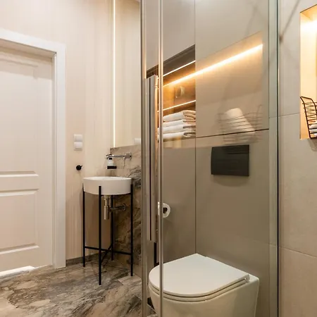 2x Perfect Old Town 5min Main Market Square Ac Wifi Parking Balcony