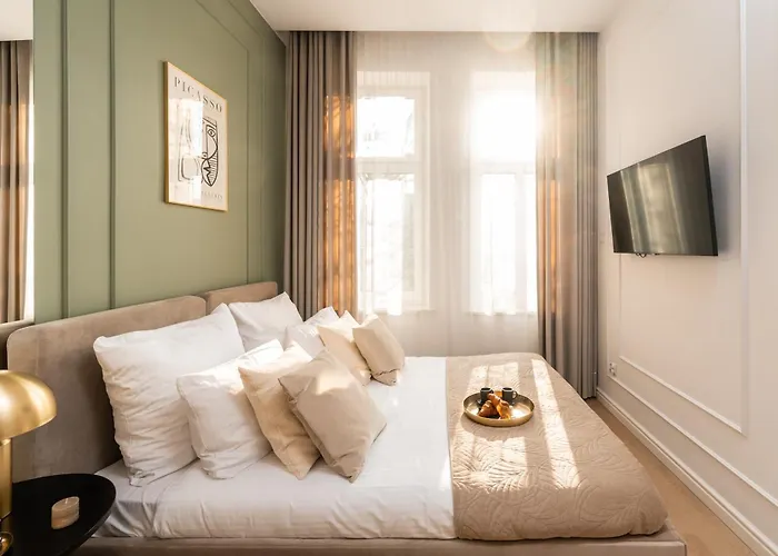 2x Perfect Old Town 5min Main Market Square Ac Wifi Parking Balcony דירה קרקוב